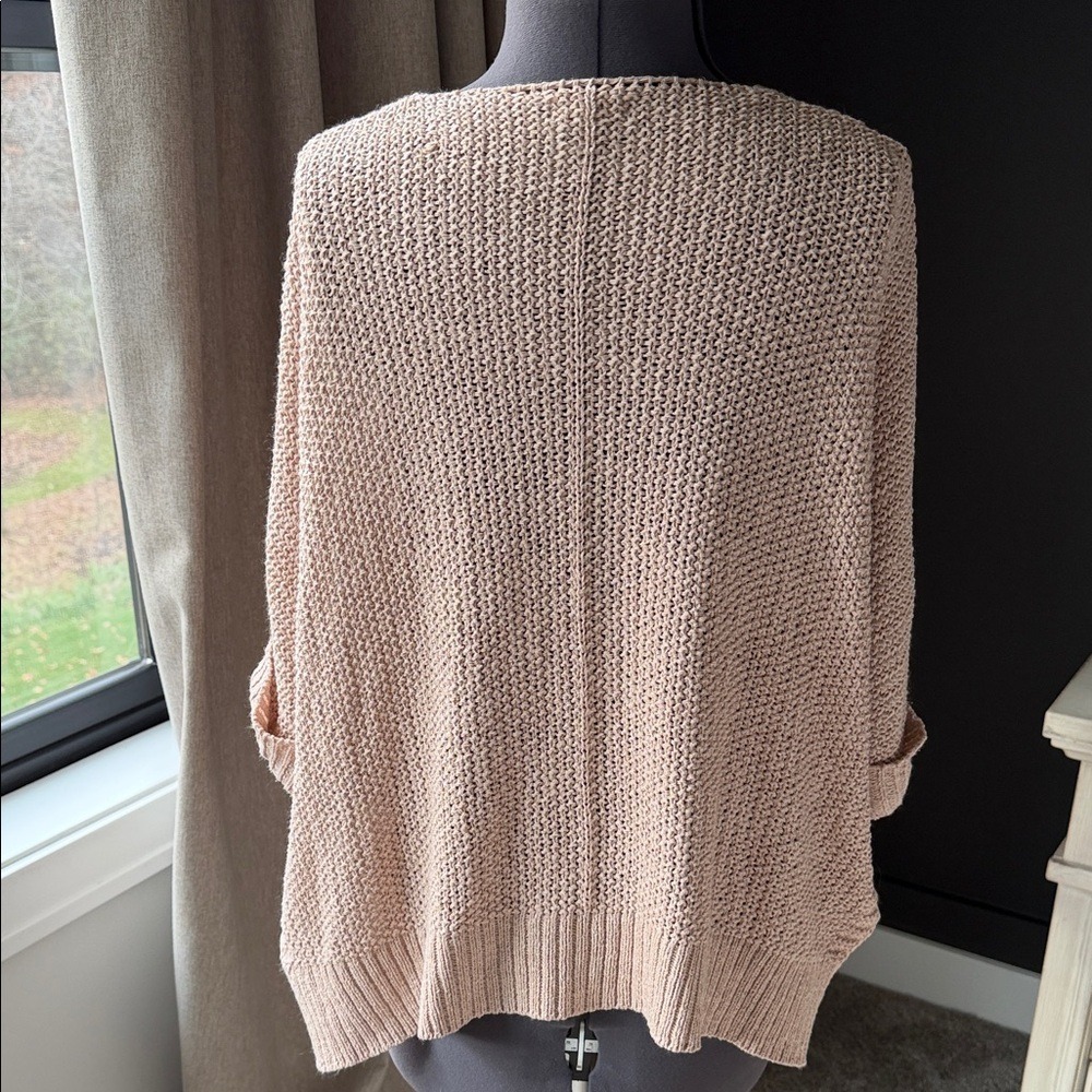 Easel Los Angeles Womens Tan Knit V Neck Oversized Pullover Sweater Top S - Picture 3 of 9